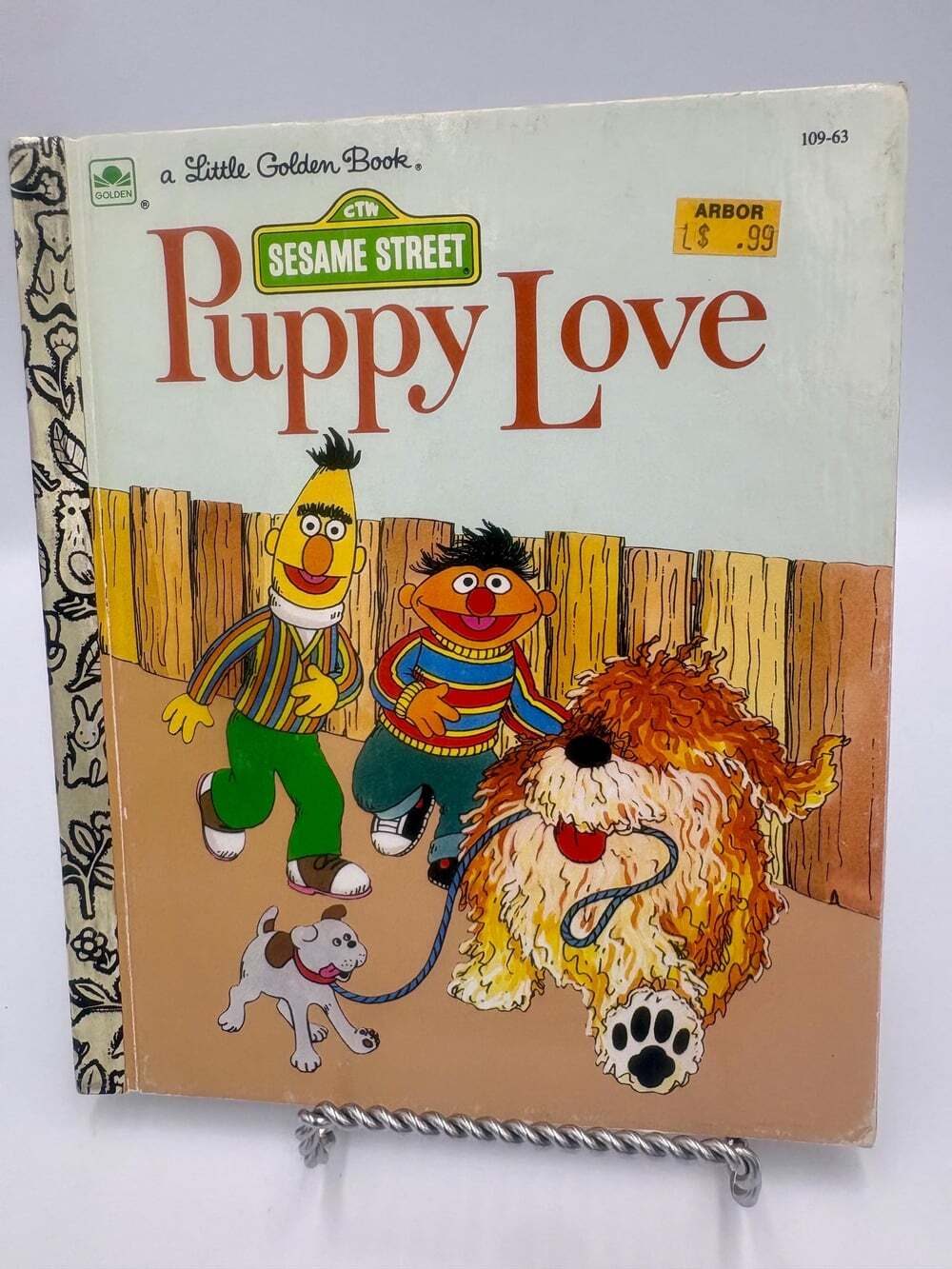 Sesame Street Little Golden Book – Puppy Love (1992)
